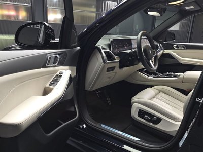 2025 BMW X5 thumbnail 13