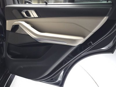 2025 BMW X5 thumbnail 15