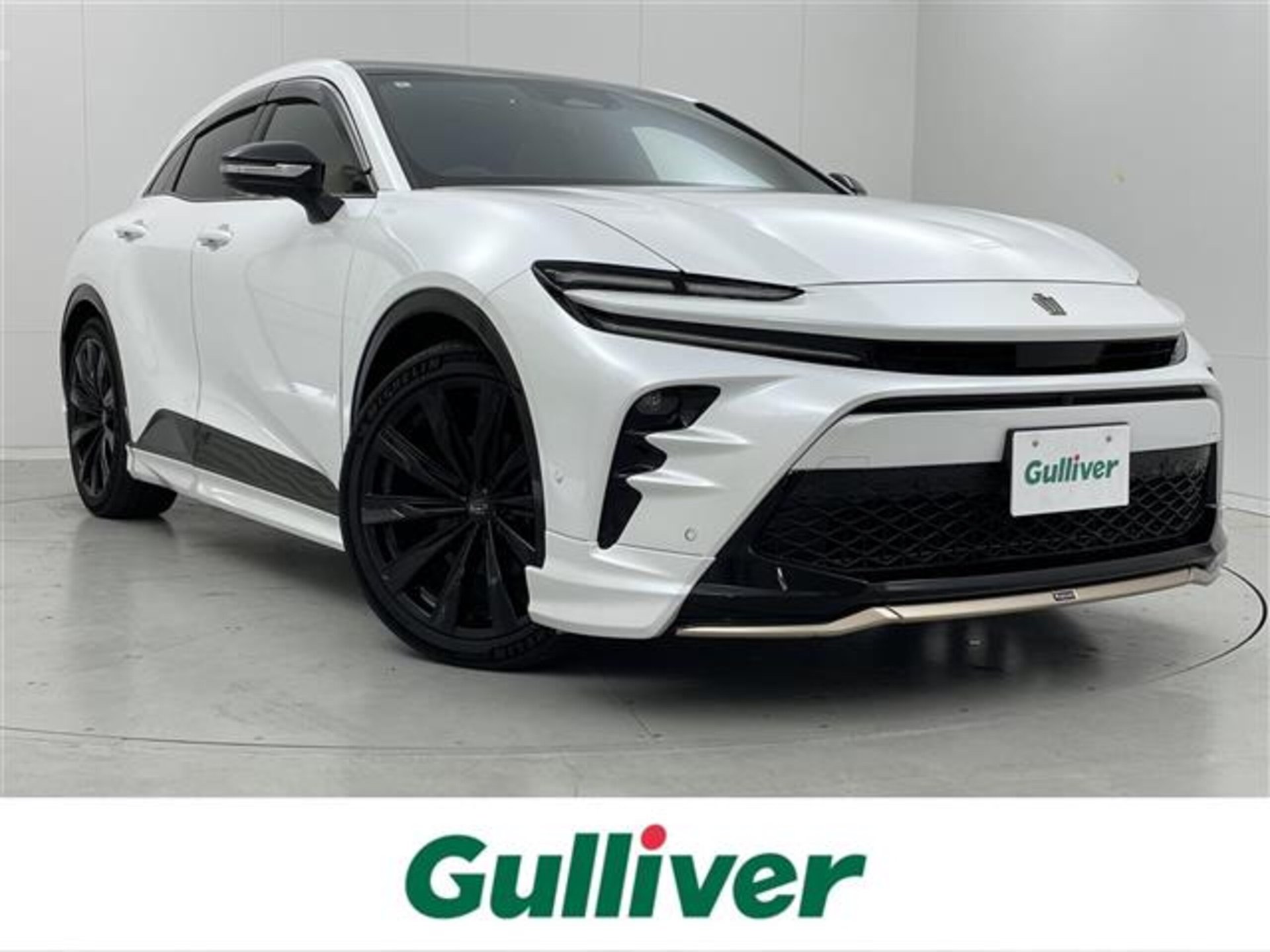 TOYOTA CROWN SPORT - View 1