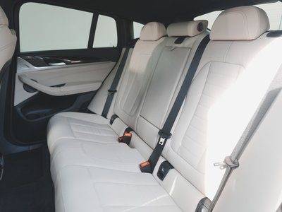 2025 BMW X4 — миниатюра 51
