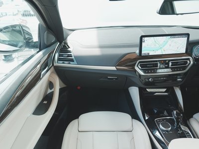 2025 BMW X4 — миниатюра 18
