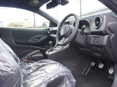 TOYOTA GR YARIS - 10