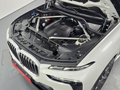 BMW X7 - 7