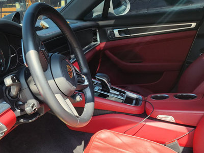 PORSCHE PANAMERA - 10