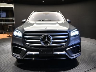 MERCEDES-BENZ GLS - 2