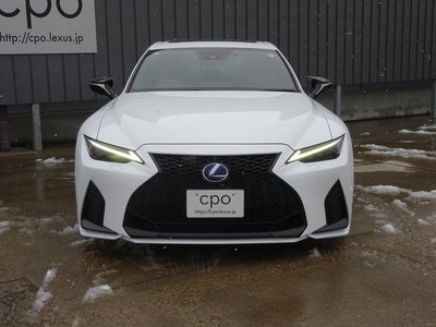 LEXUS IS - 4