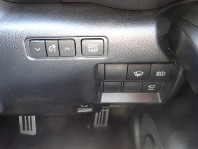 صورة مصغرة 37 لـ 2022 Lexus IS