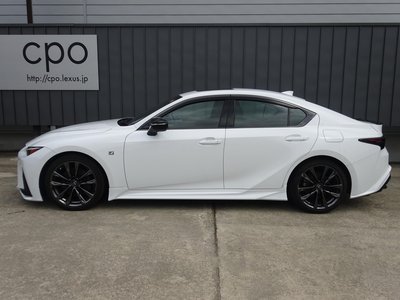 صورة مصغرة 18 لـ 2022 Lexus IS