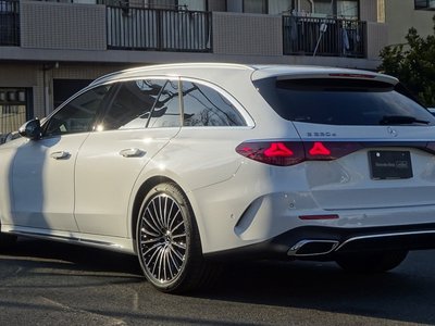 MERCEDES-BENZ E-CLASS - 6