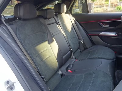 MERCEDES-BENZ E-CLASS - 9