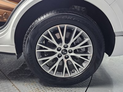 صورة 8 لـ 2024 Genesis GV80