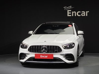 2022 Mercedes-BENZ E-CLASS 照片 2