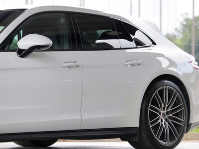 2018 Porsche PANAMERA — миниатюра 23