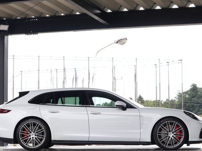 2018 Porsche PANAMERA — миниатюра 33