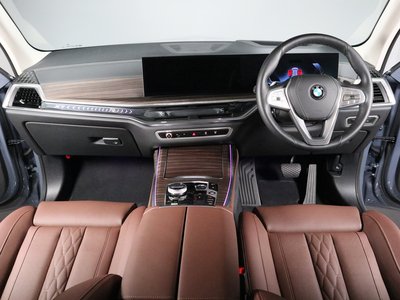 2026 BMW X7 — фото 6