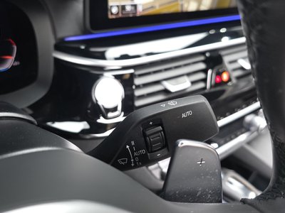 2022 BMW 5 SERIES thumbnail 28
