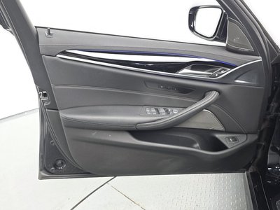 2022 BMW 5 SERIES thumbnail 14