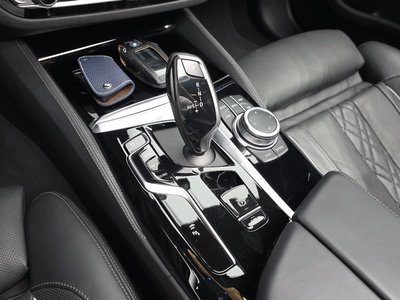 2022 BMW 5 SERIES thumbnail 12