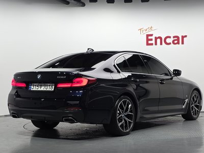 2022 BMW 5 SERIES 照片 4