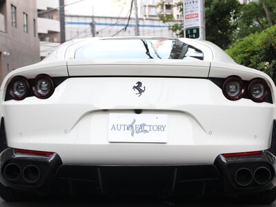 FERRARI 812 - 3