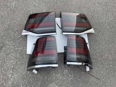 TOYOTA LAND CRUISER 200 - 10