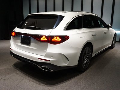 MERCEDES-BENZ E-CLASS - 9