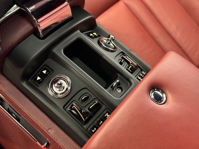 2014 ROLLS-ROYCE PHANTOM 缩略图 39