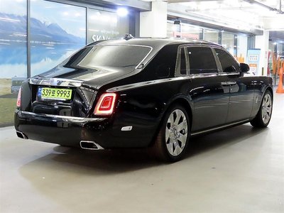 2024 ROLLS-ROYCE PHANTOM photo 3