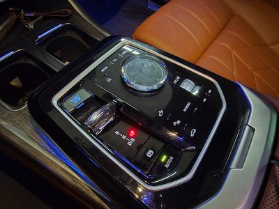 2023 BMW I7 — миниатюра 17