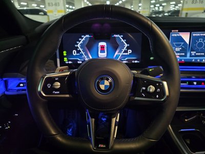 2023 BMW I7 — миниатюра 14