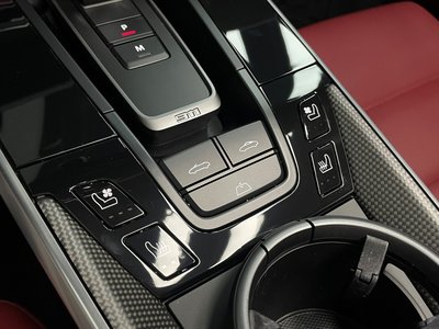 صورة مصغرة 18 لـ 2024 Porsche 911