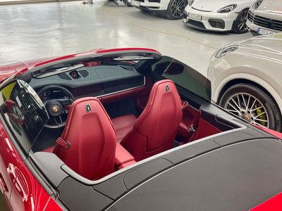 صورة مصغرة 13 لـ 2024 Porsche 911