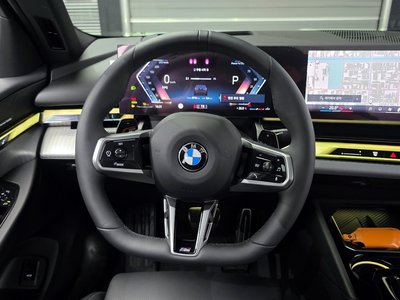 2025 BMW 5 SERIES thumbnail 12