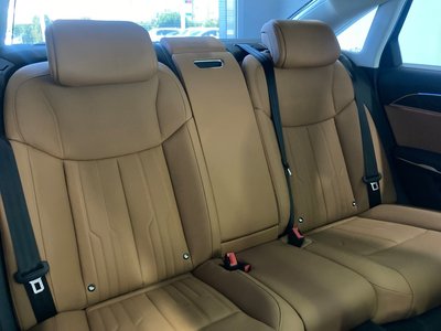 صورة مصغرة 24 لـ 2023 AUDI A8