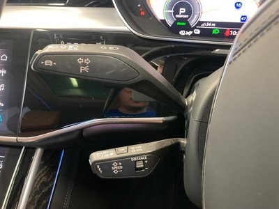 صورة مصغرة 15 لـ 2023 AUDI A8