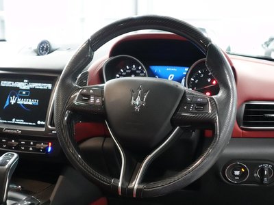 MASERATI LEVANTE - 5