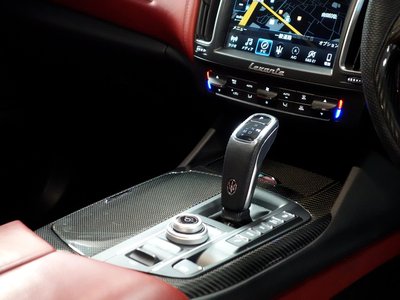 MASERATI LEVANTE - 7