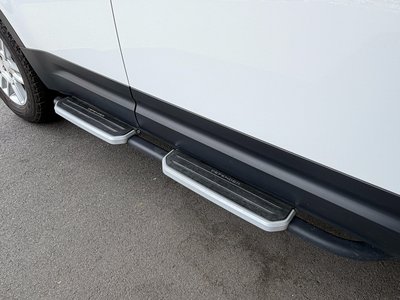 LAND ROVER DEFENDER - 4