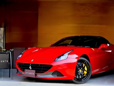 FERRARI CALIFORNIA T