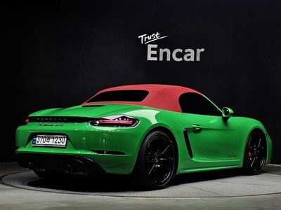 صورة 4 لـ 2023 Porsche 718