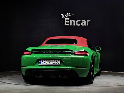 صورة 3 لـ 2023 Porsche 718