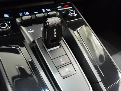 صورة مصغرة 48 لـ 2025 Porsche 911