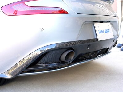 ASTON MARTIN VANQUISH - 7