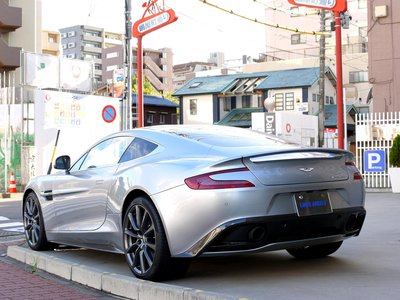 ASTON MARTIN VANQUISH - 4
