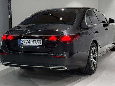 MERCEDES-BENZ E-CLASS - 3