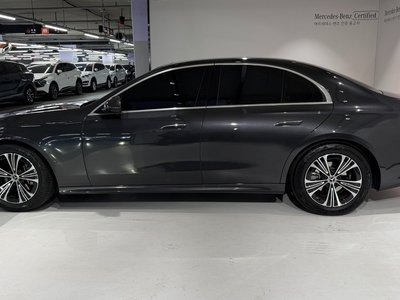 MERCEDES-BENZ E-CLASS - 8