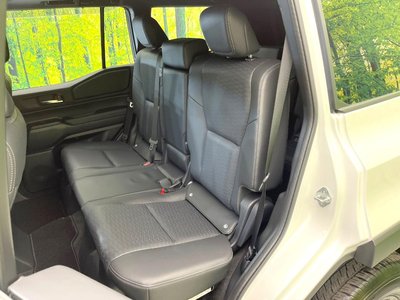 صورة مصغرة 31 لـ 2025 Toyota LAND CRUISER 250