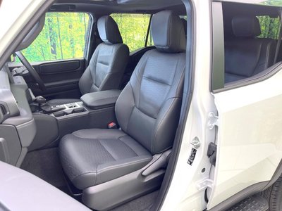 صورة مصغرة 30 لـ 2025 Toyota LAND CRUISER 250