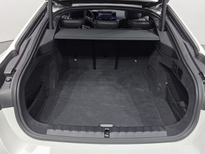 2023 BMW I4 — миниатюра 24