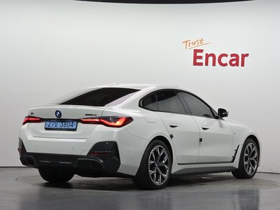 2023 BMW I4 — фото 4